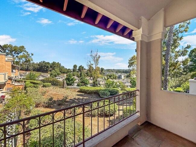 Foto del edificio - Great 2B/2BA+Bonus Room Townhome in Carmel...