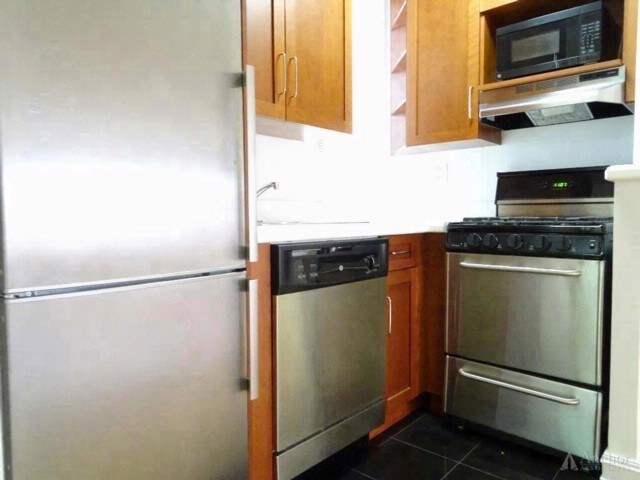 Foto del edificio - 235 E 46th St