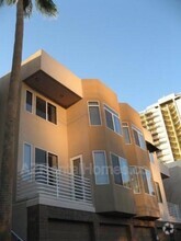 Building Photo - 3633 N 3rd Ave