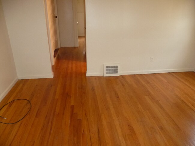 Foto del edificio - 14833 Horger Ave