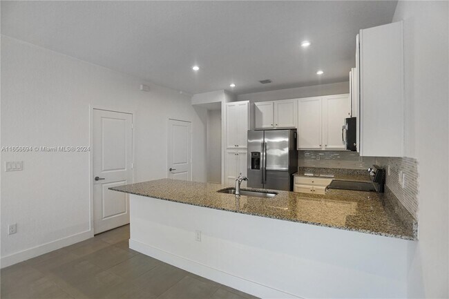 Foto del edificio - 10968 SW 235TH LN