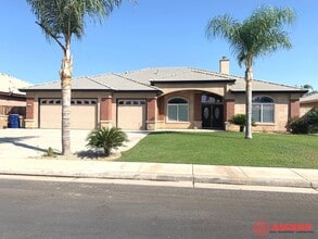 Building Photo - 4506 Cherryrock Ave