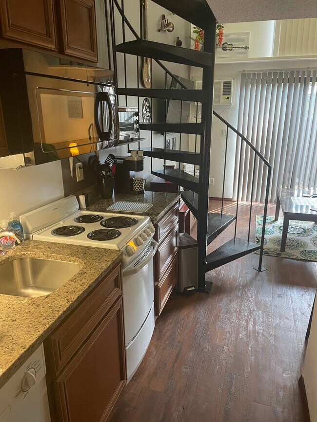 Foto del edificio - 803 W Springfield Ave