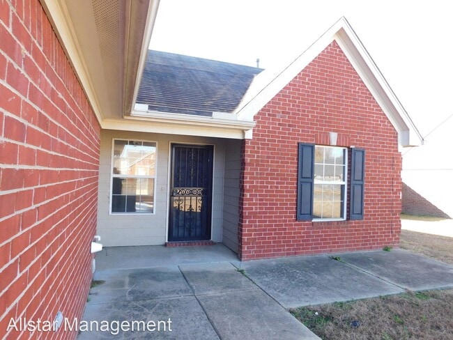Foto del edificio - 3 br, 2 bath House - 2469 Lasonya Lane
