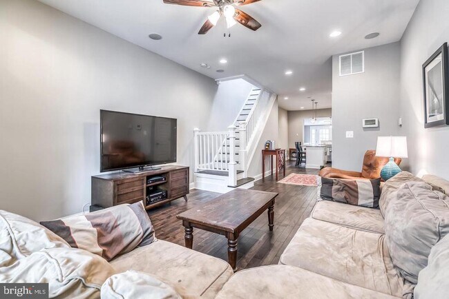 Foto del edificio - 3611 Hudson St