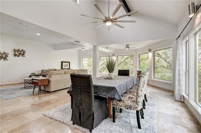 Building Photo - 8804 Mountain Ridge Dr
