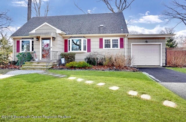 Primary Photo - 282 Berger Ave
