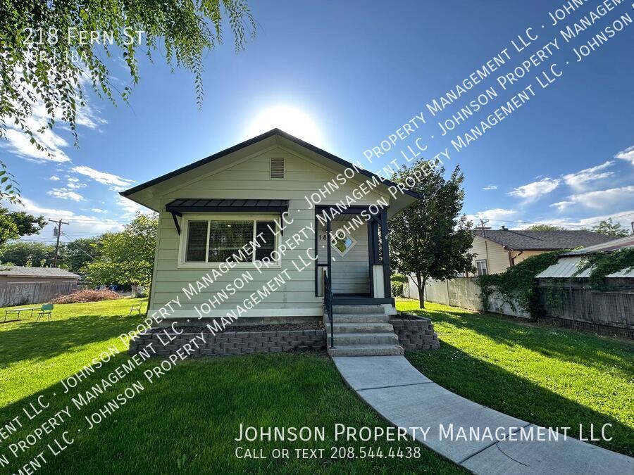 Foto principal - 218 Fern St