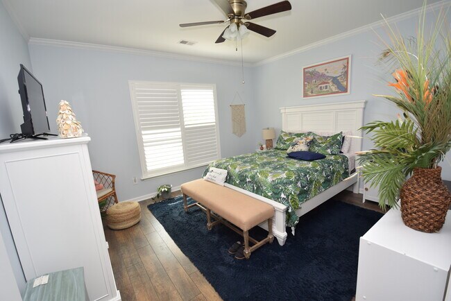 Building Photo - 409 Deveraux Dr