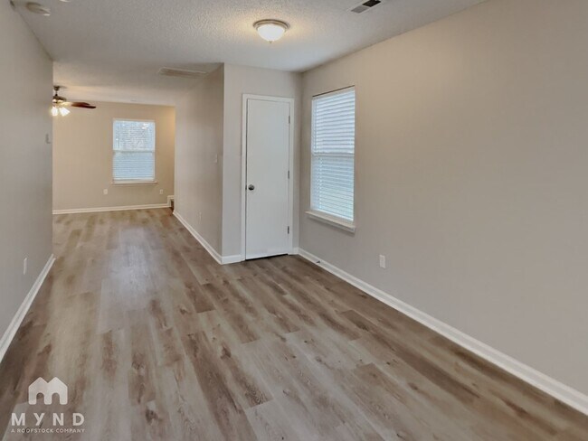 Building Photo - 6325 McIntyre Ridge Dr