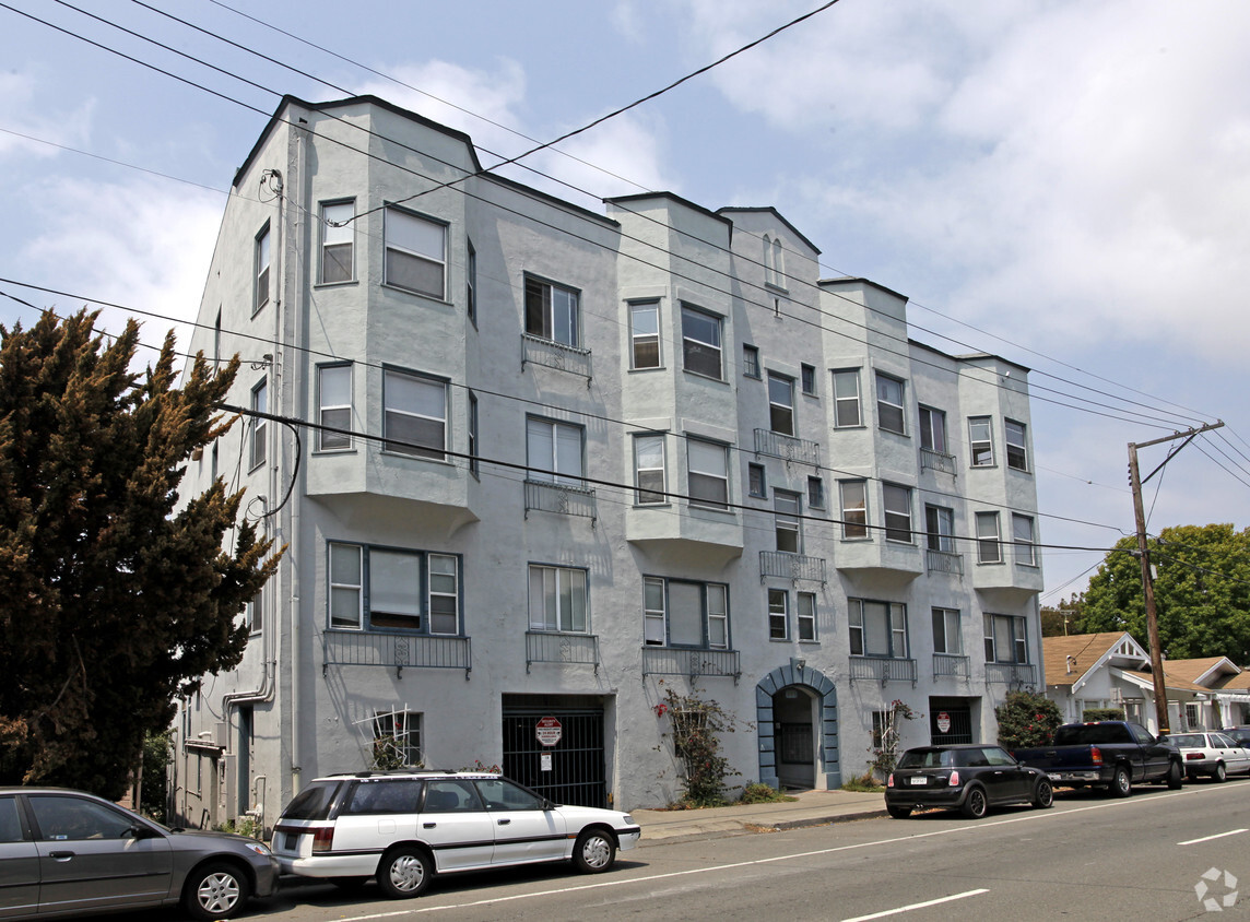 Foto del edificio - The Oakland Avenue Apartments