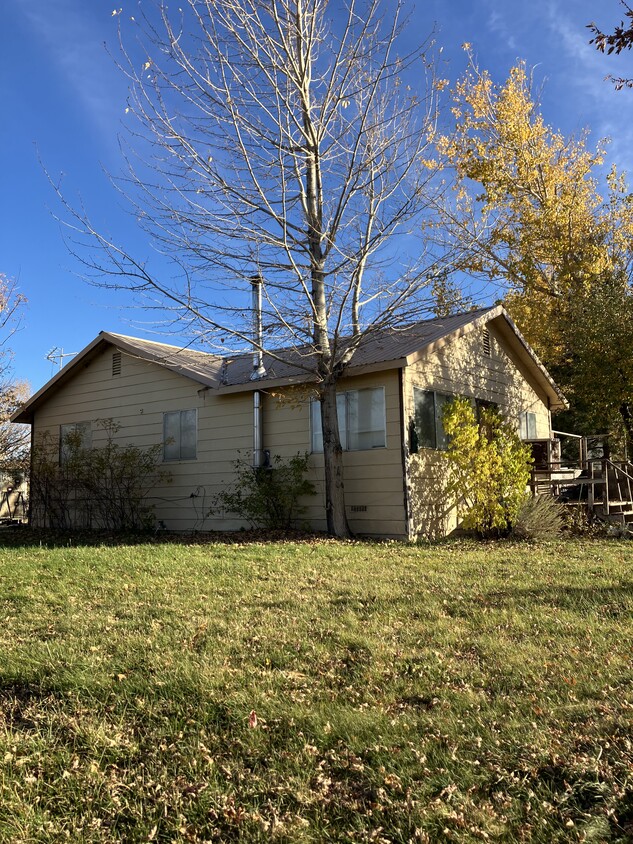 Primary Photo - 449-980-980 Hixon Ln