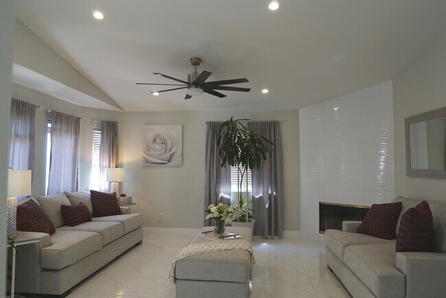 Foto del edificio - 54035 Avenida Diaz