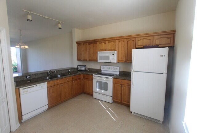 Building Photo - ***LELY RESORT***1- MONTH RENT FREE***2 BE...