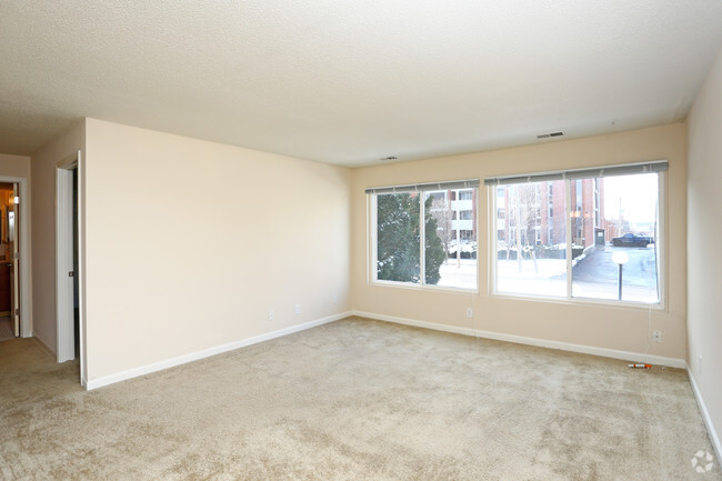 Living Room - Jackson Square Apartments