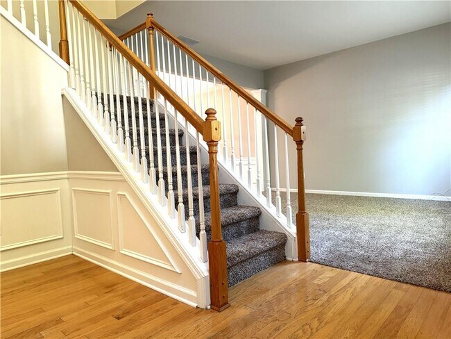 Building Photo - 3670 Fedorite Walk