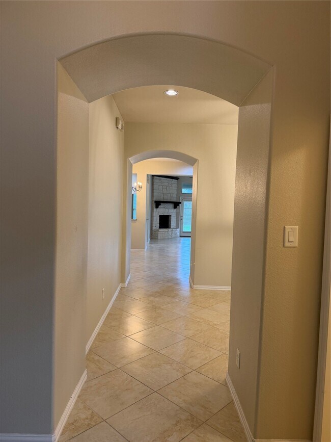 Building Photo - 29015 Davenport Dr