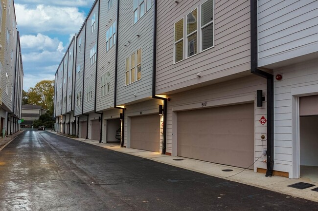 Building Photo - 517 Motivation Cir NW