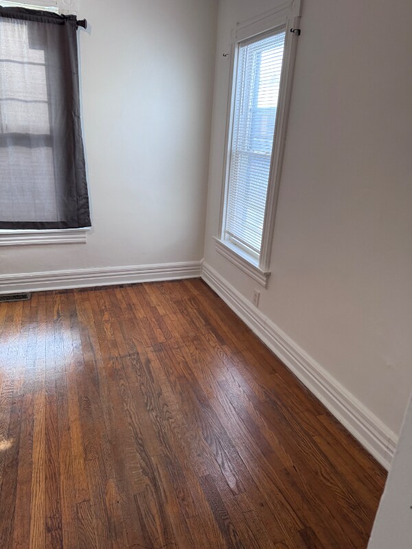 Foto del edificio - 151 Grove Pl