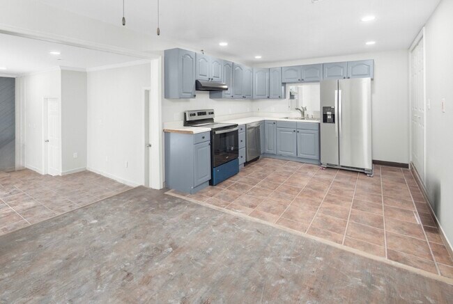 Foto del edificio - 3802 McEwen Dr NW