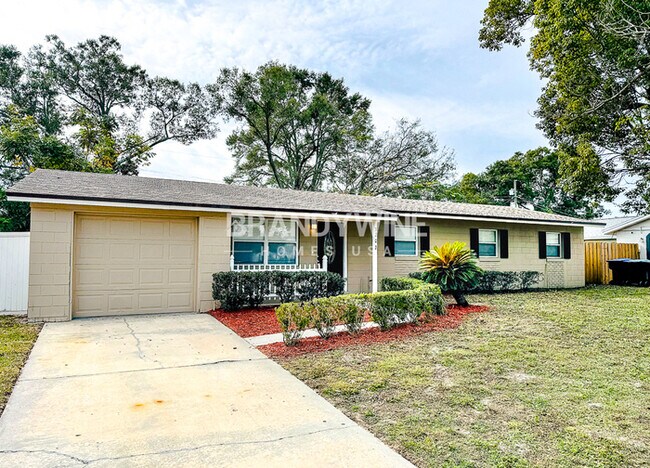 Building Photo - 3202 Needles Dr