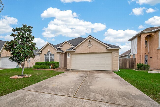 Foto del edificio - 9022 Clearwood Landing Blvd