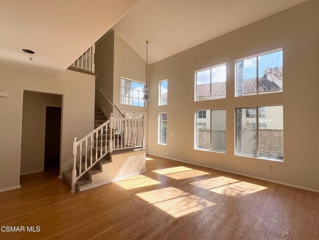 Building Photo - 1816 Golden Oak St