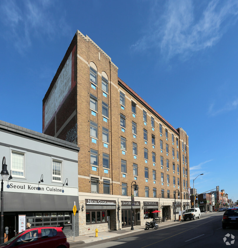 Photo du bâtiment - Carlisle Square