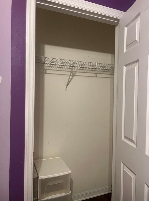 Foto del edificio - 8460 Village Edge Cir