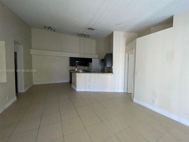 Building Photo - 9999 Summerbreeze Dr