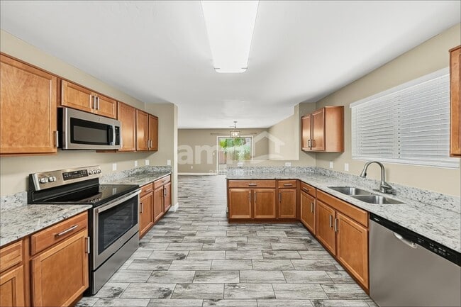 Building Photo - 8933 N Country Cove Tr