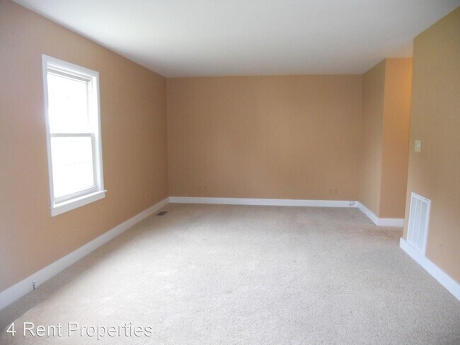 Building Photo - 3 br, 2 bath House - 118 Golf Club Ln.