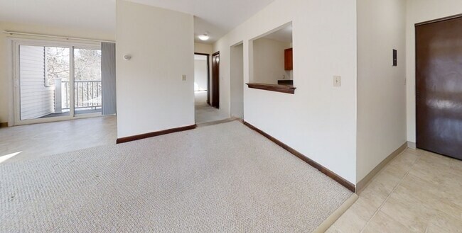 Building Photo - 376 Sunderland Rd