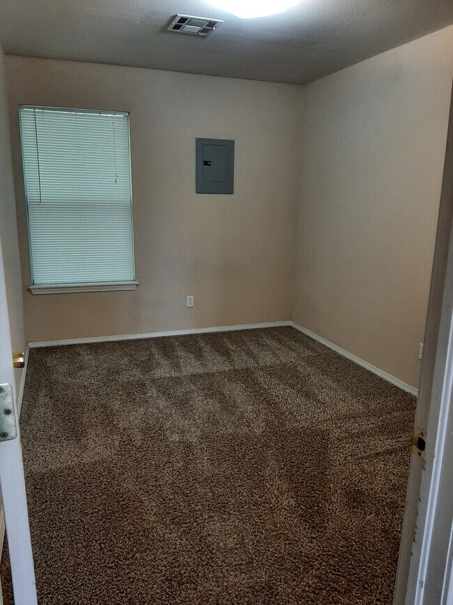 Photo - 124 W Maple Ave Townhome