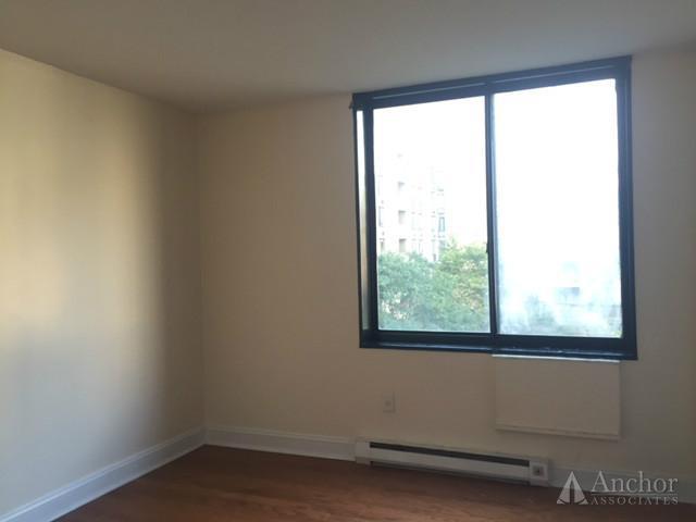 Foto del edificio - 1954 1st Ave