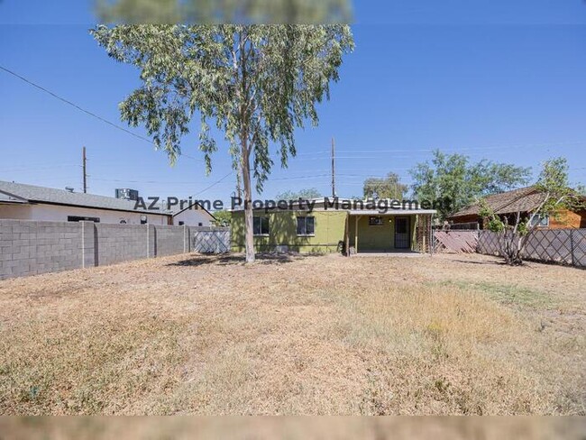 Building Photo - 1423 E Virginia Ave