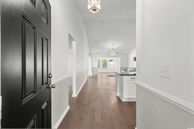 Foto del edificio - 733 Old Castle Loop Rd