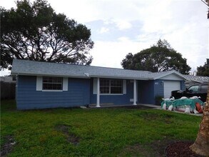 Building Photo - 7333 Sequoia Dr
