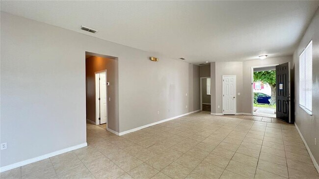 Foto del edificio - 318 Sand Ridge Dr