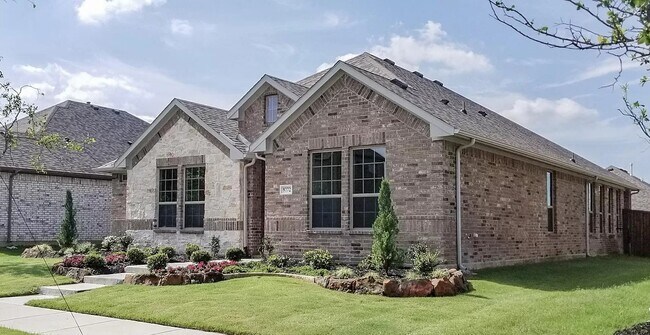 Photo - 9772 Staffordshire Rd House