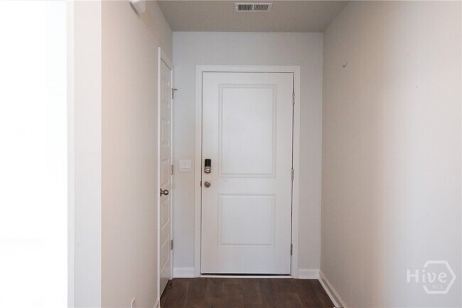 Building Photo - 397 Coconut Dr