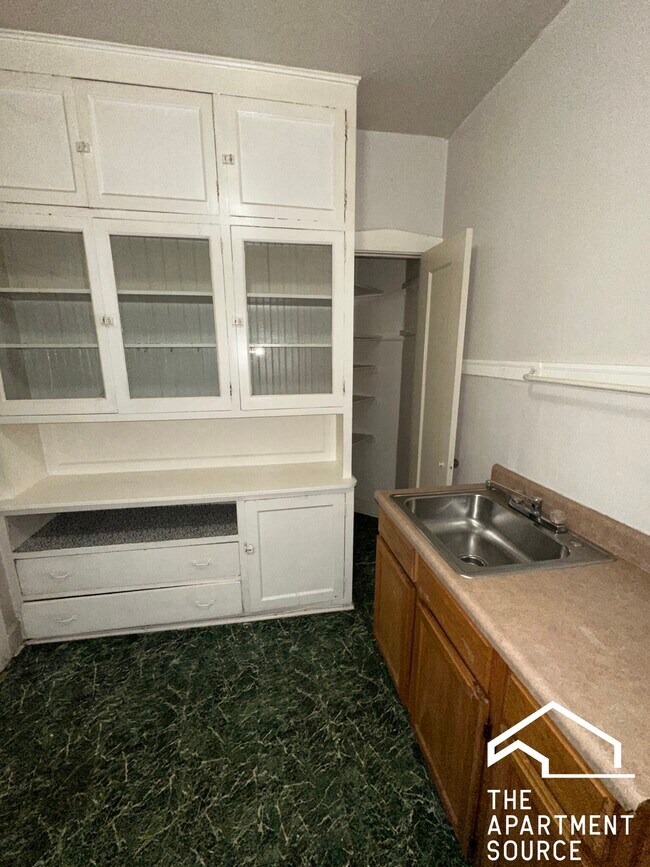 Foto del edificio - 1307 Oak Ave