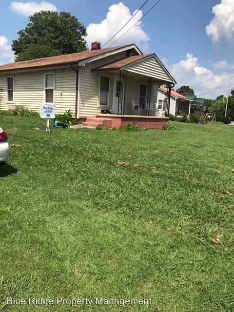 Primary Photo - 1201 Meadowview Ave