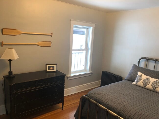 Bedroom - 2615 E 7th St