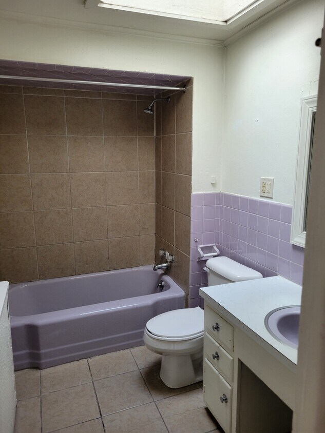 Foto del edificio - 317 W 11th St