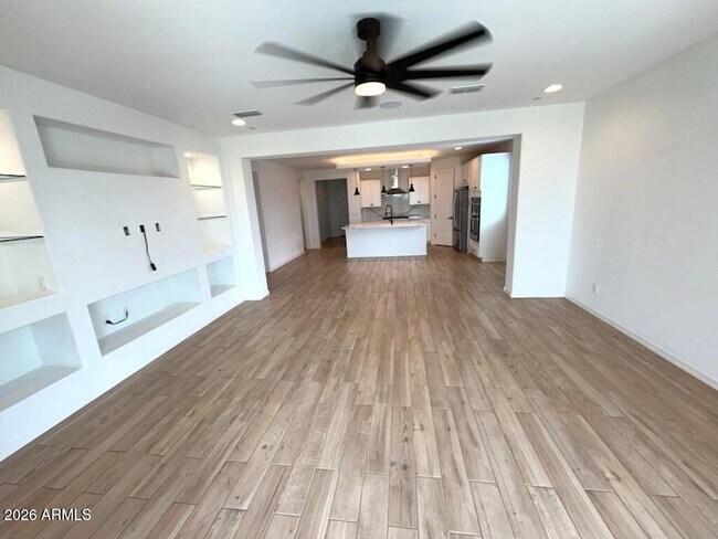 Foto del edificio - 32517 N 133rd Dr