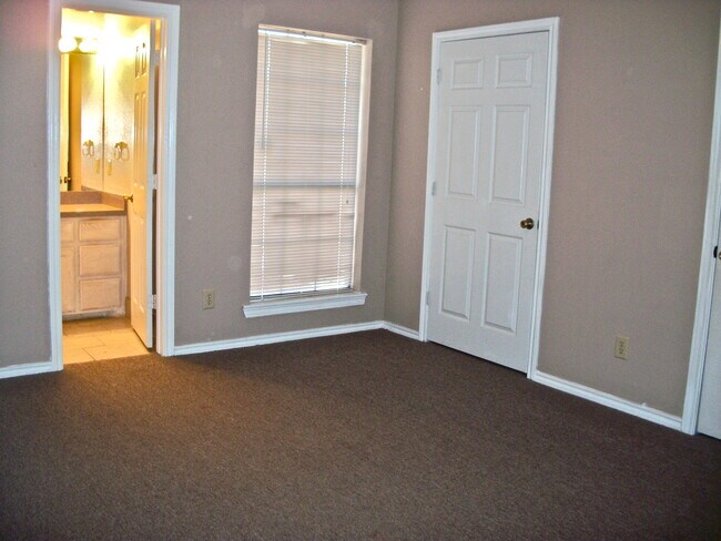 Foto del edificio - 103 Obrien Ct