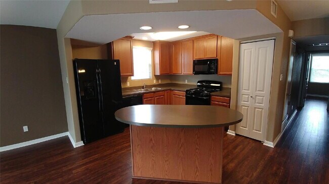 Foto del edificio - 112 Rush Haven