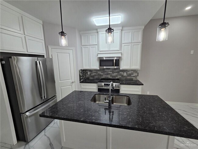 Foto del edificio - 6 6th St