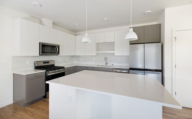 Foto del edificio - 32772 Ten Trails Pkwy SE